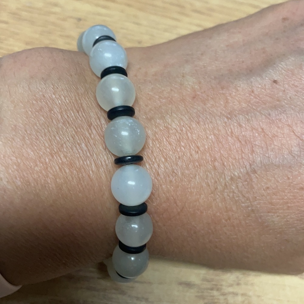 Jade bracelet - Picture 2 of 2